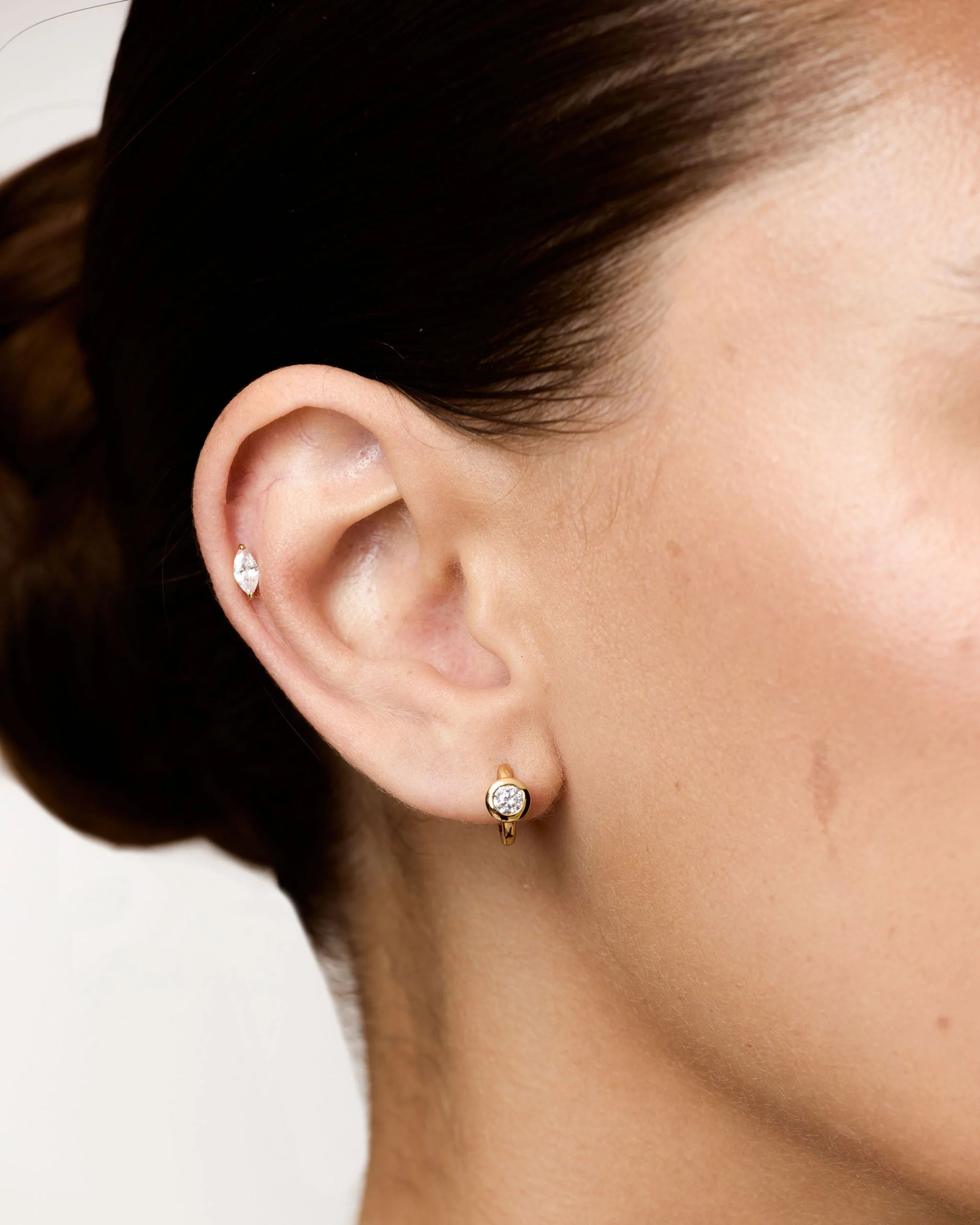 Marquise Claw Cartilage Earring - Image 2